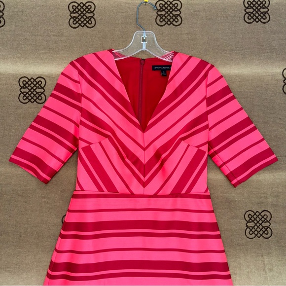 Banana Republic Striped Red/Pink Cocktail V Neck Dress Size 0 - Picture 3 of 15